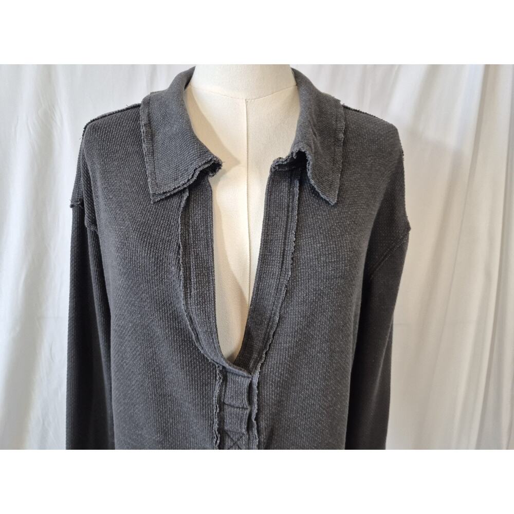 Sold! We The Free Womens Charcoal Gray V-Neck Thermal Pullover Sweater Small - Picture 6 of 10